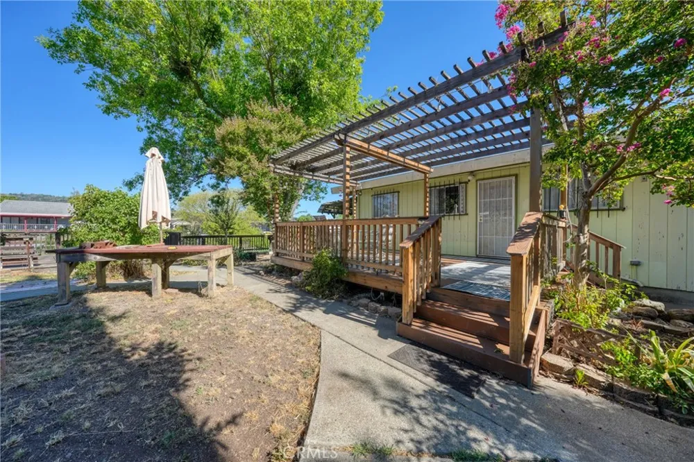 7295 Marina Court Clearlake, CA 95422