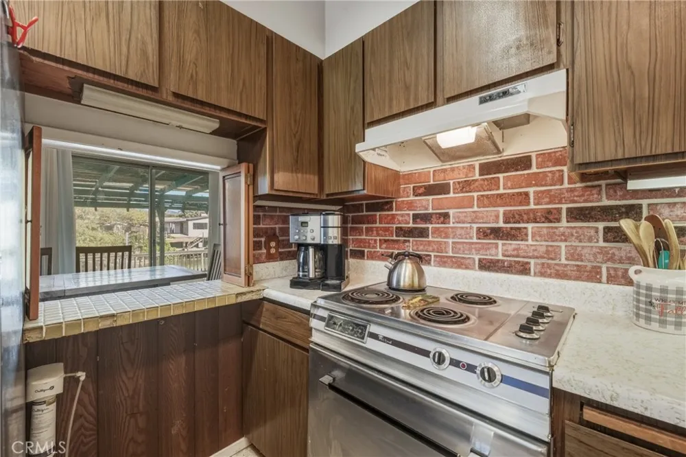 7295 Marina Court Clearlake, CA 95422