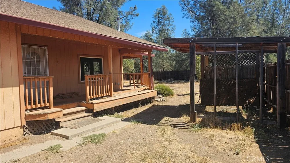 2240 Spring Valley Road Clearlake Oaks, CA 95423