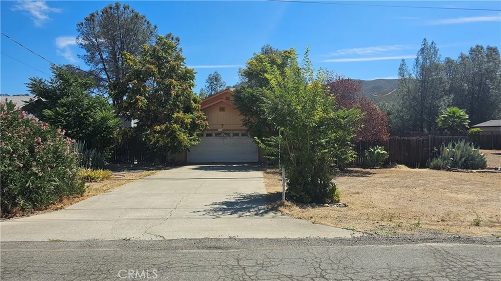 2240 Spring Valley Road Clearlake Oaks, CA 95423