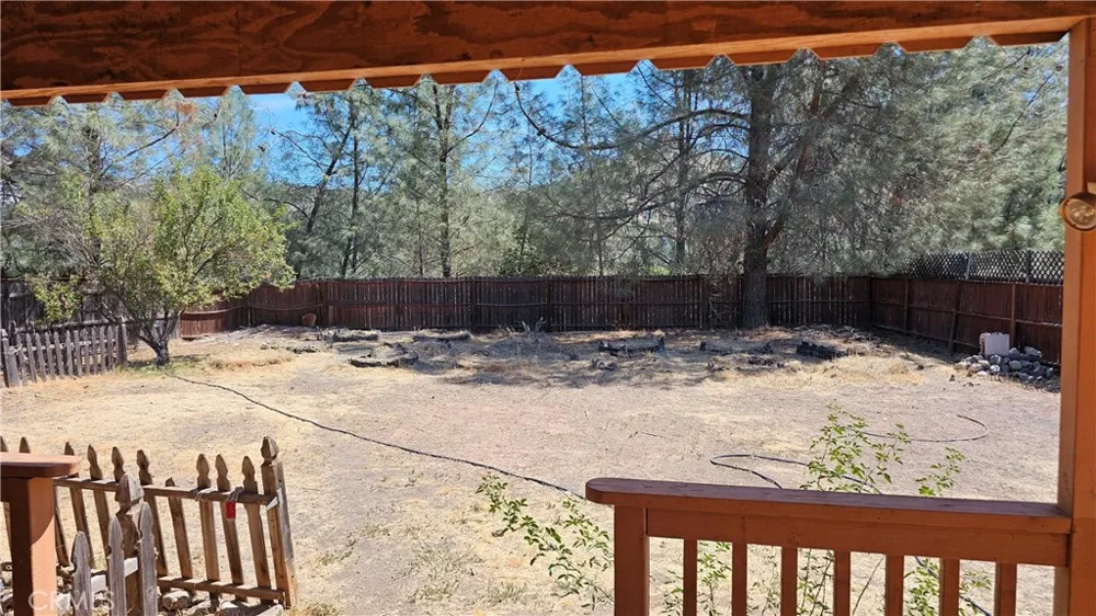 2240 Spring Valley Road Clearlake Oaks, CA 95423