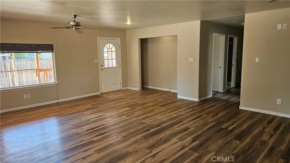 2240 Spring Valley Road Clearlake Oaks, CA 95423