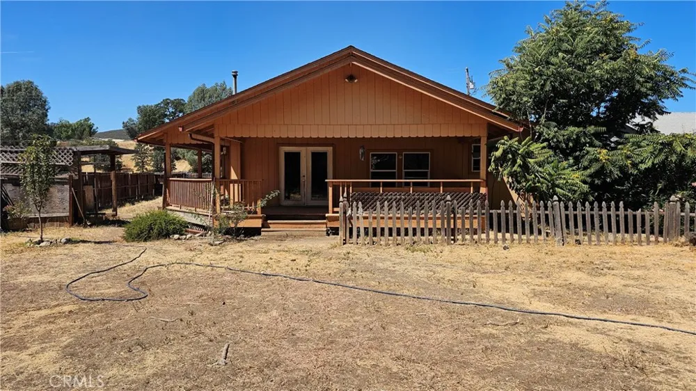 2240 Spring Valley Road Clearlake Oaks, CA 95423
