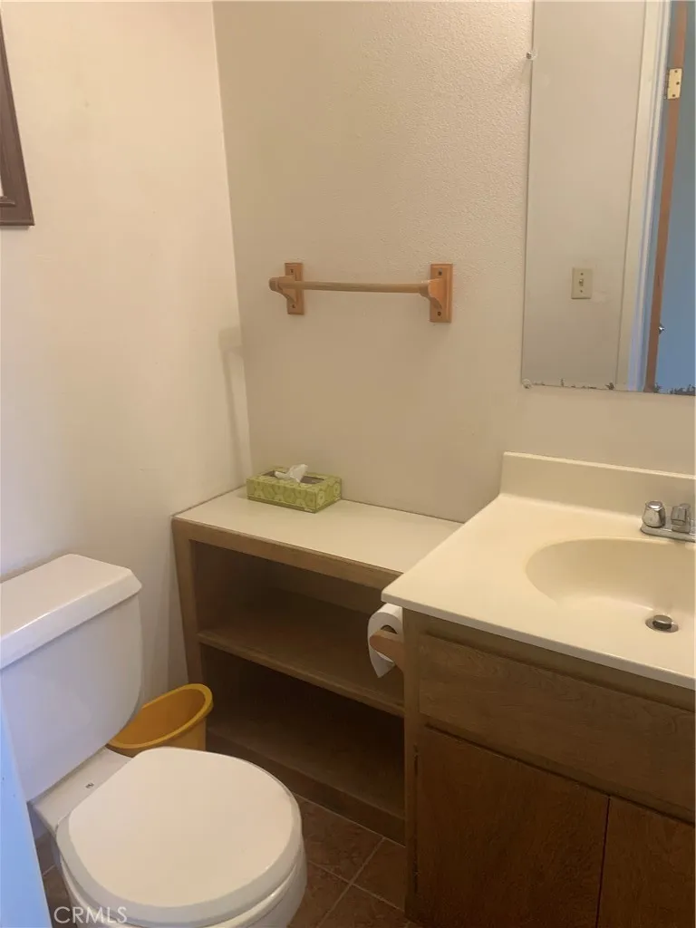 311 Hillcrest Lakeport, CA 95453