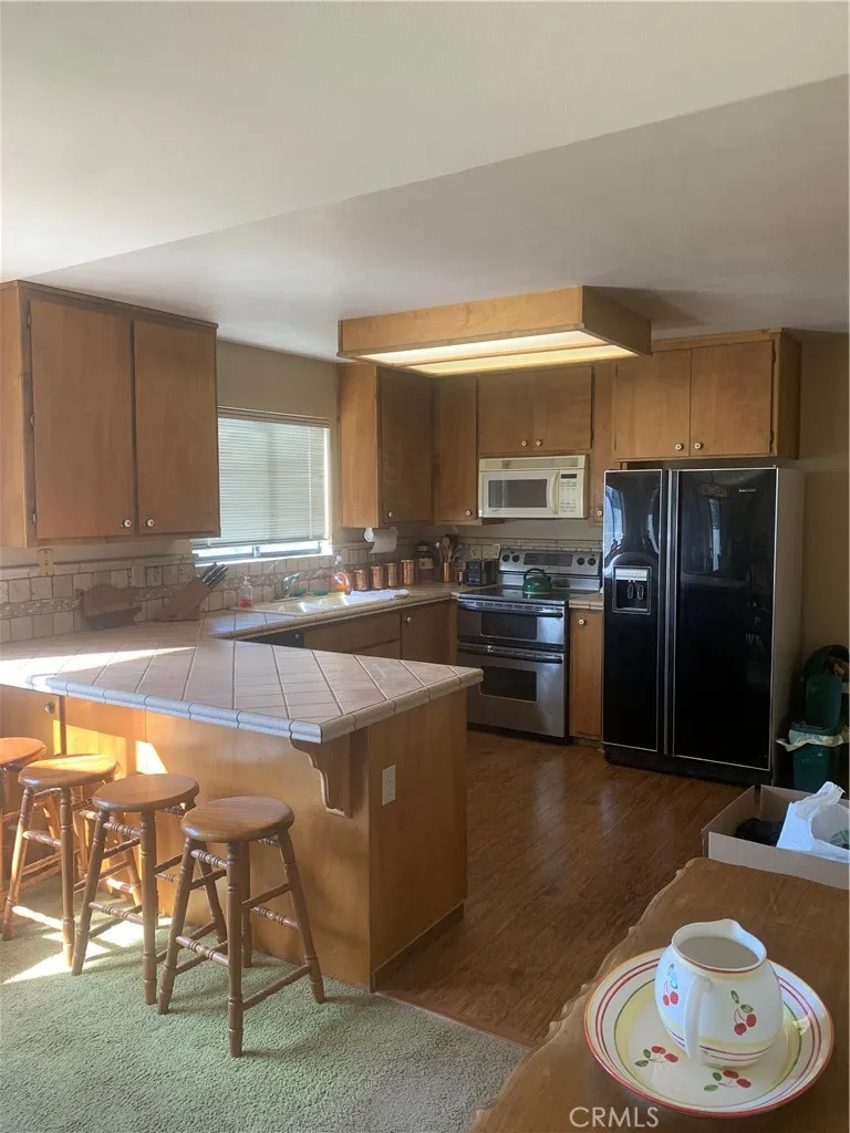 311 Hillcrest Lakeport, CA 95453