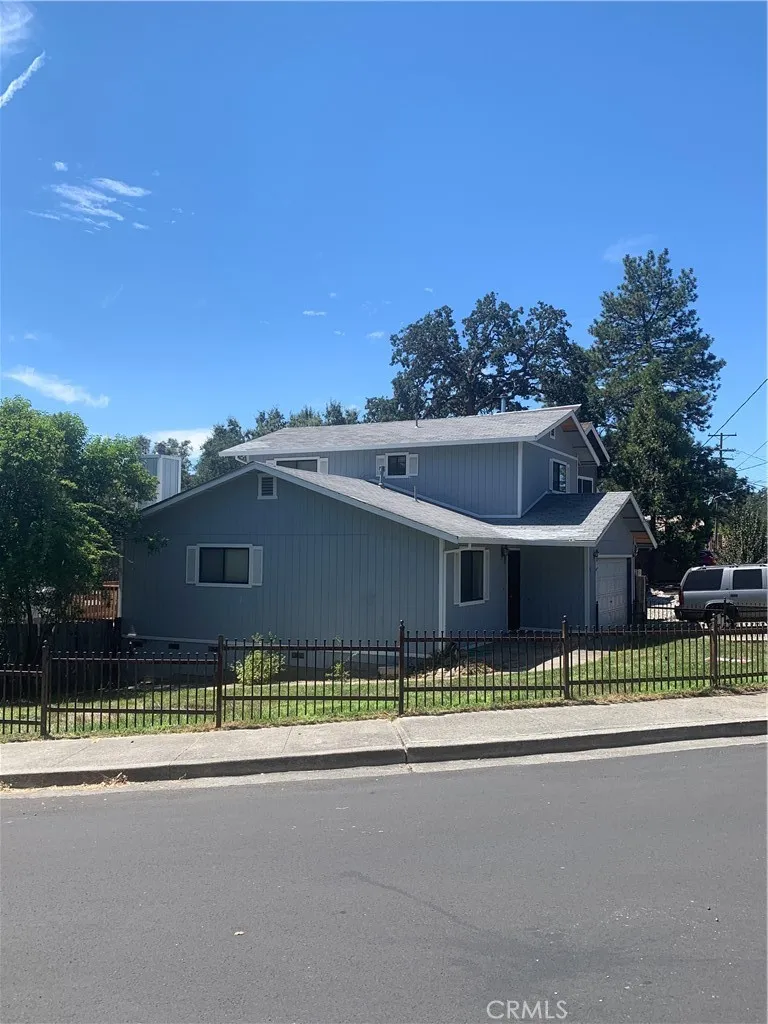 311 Hillcrest Lakeport, CA 95453