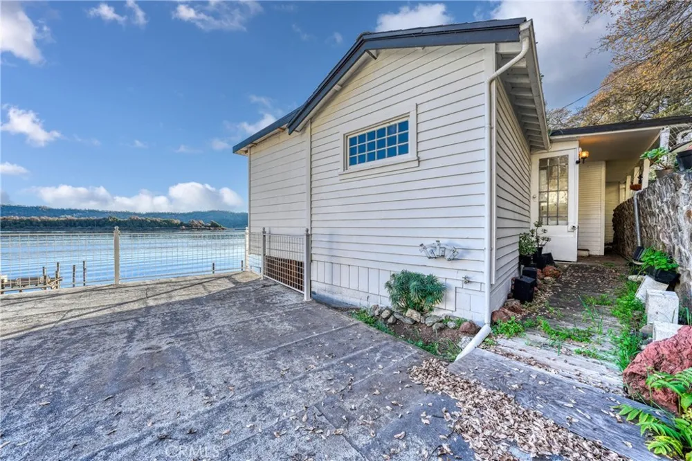 12140 E Highway 20 Clearlake Oaks, CA 95423