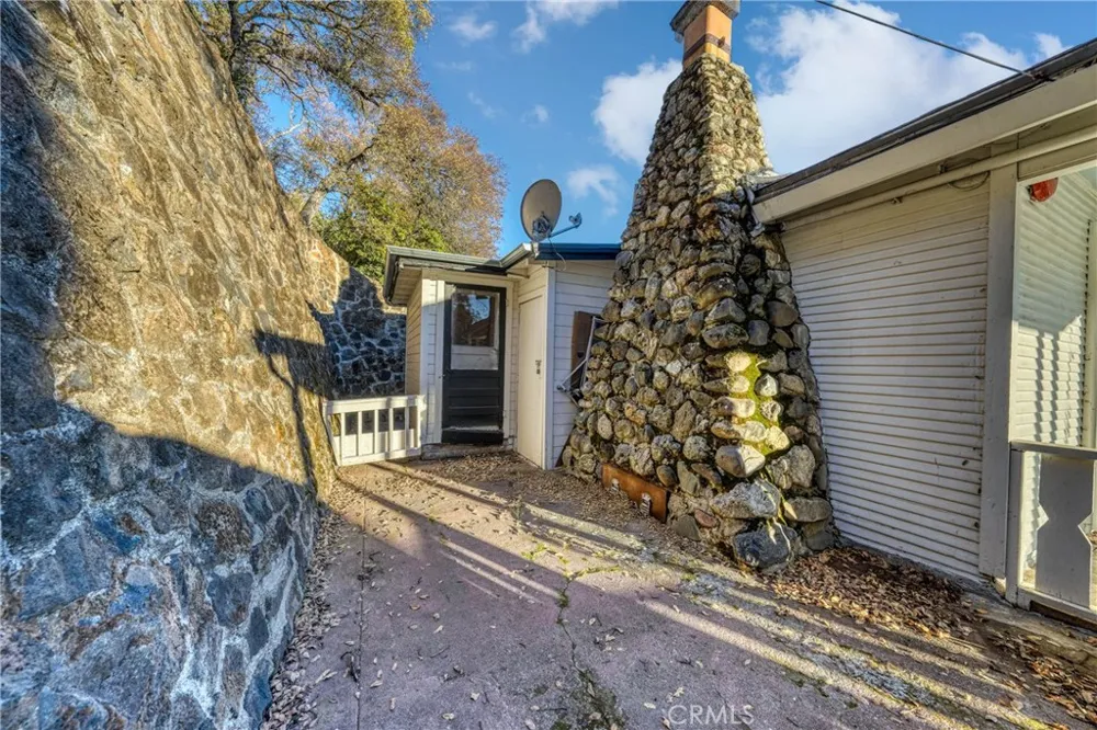 12140 E Highway 20 Clearlake Oaks, CA 95423