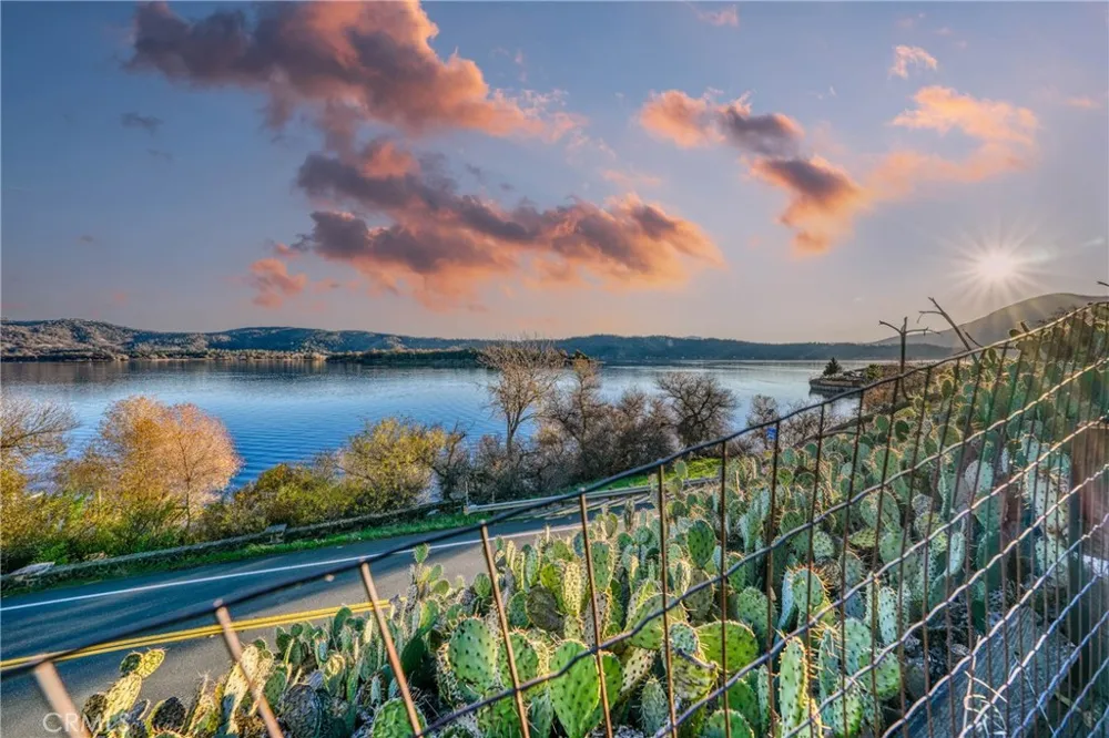 12140 E Highway 20 Clearlake Oaks, CA 95423