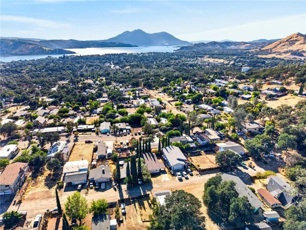 3921 Villa Avenue Clearlake, CA 95422