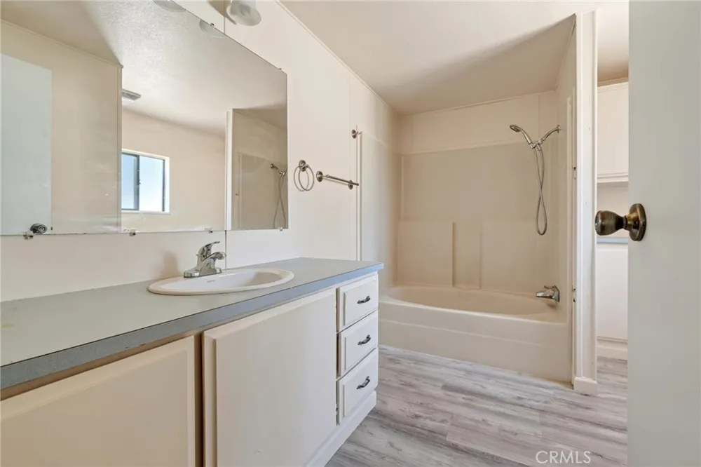 3921 Villa Avenue Clearlake, CA 95422
