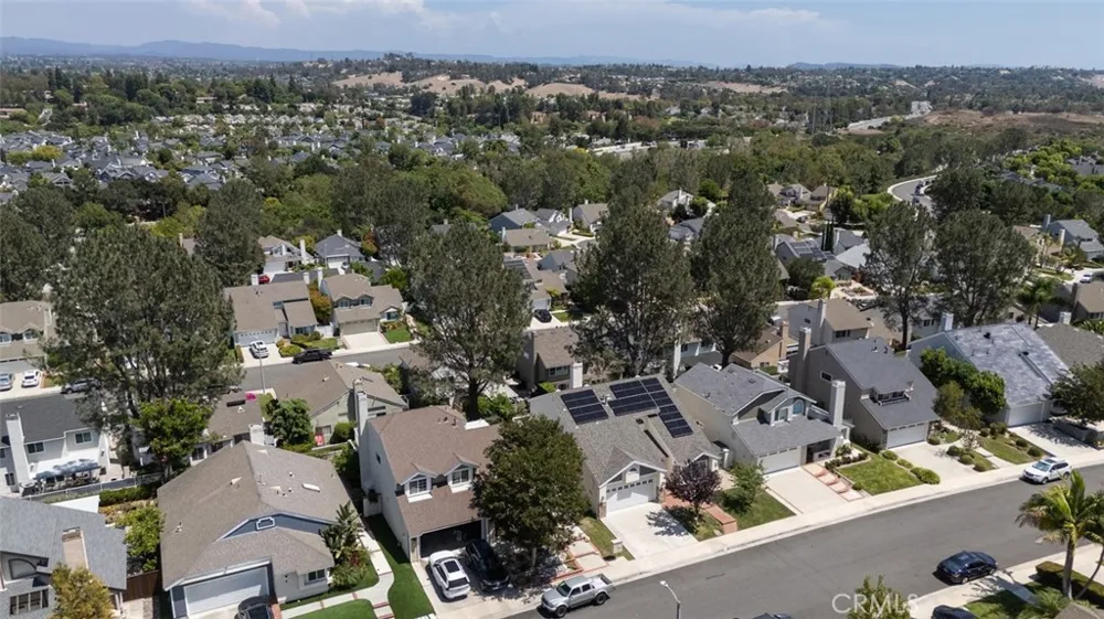 10 Windflower Aliso Viejo, CA 92656