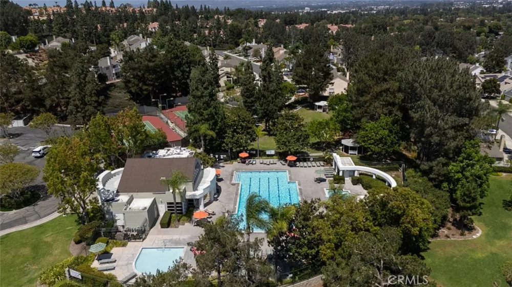 10 Windflower Aliso Viejo, CA 92656
