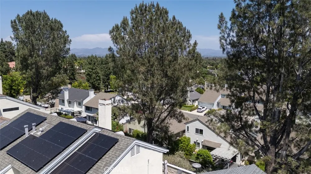 10 Windflower Aliso Viejo, CA 92656