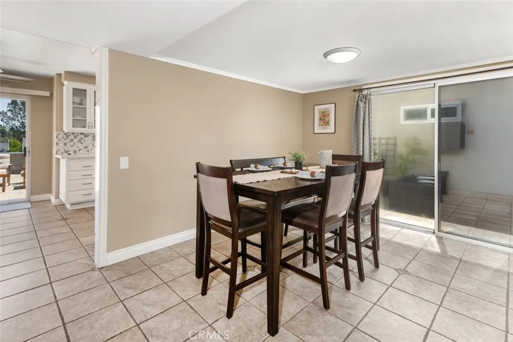 10 Windflower Aliso Viejo, CA 92656