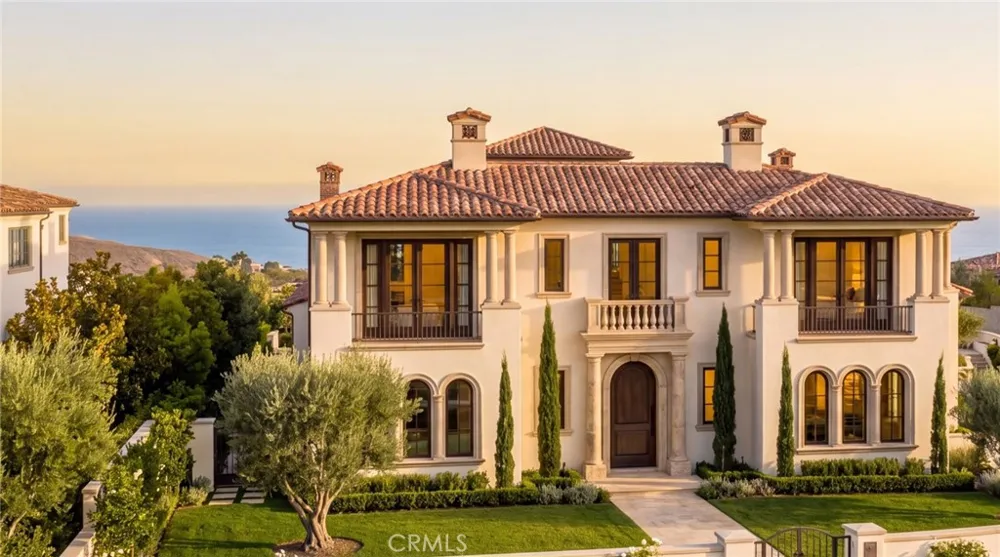 18 Waves End Newport Coast, CA 92657