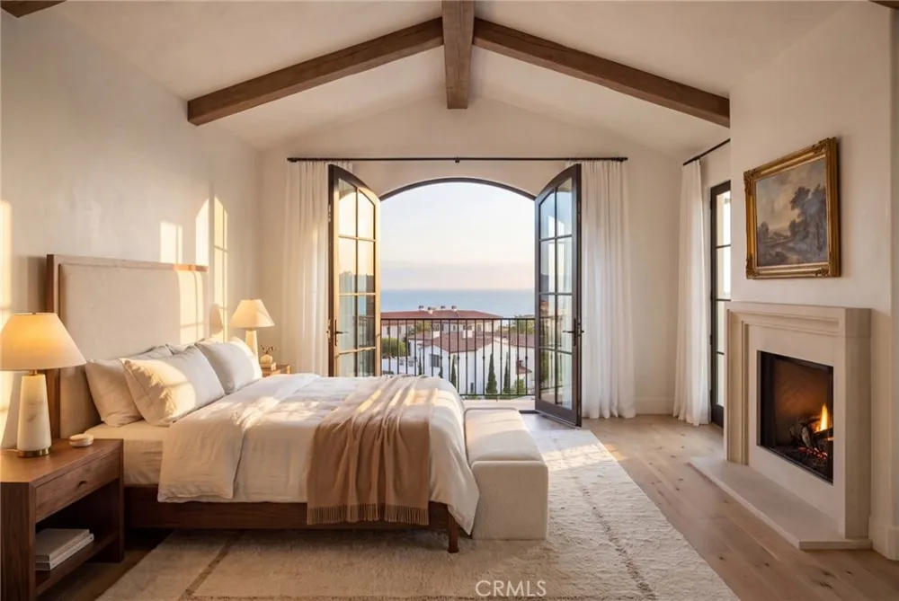18 Waves End Newport Coast, CA 92657