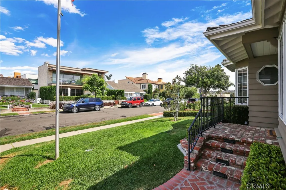 308 Orchid Avenue Corona del Mar, CA 92625