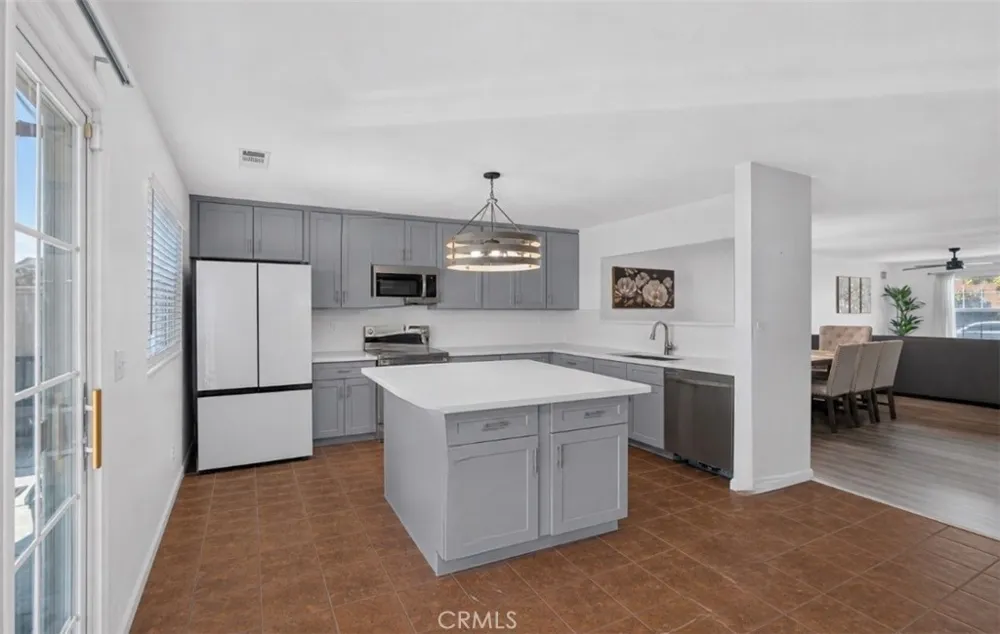 3063 Bodie Merced, CA 95341
