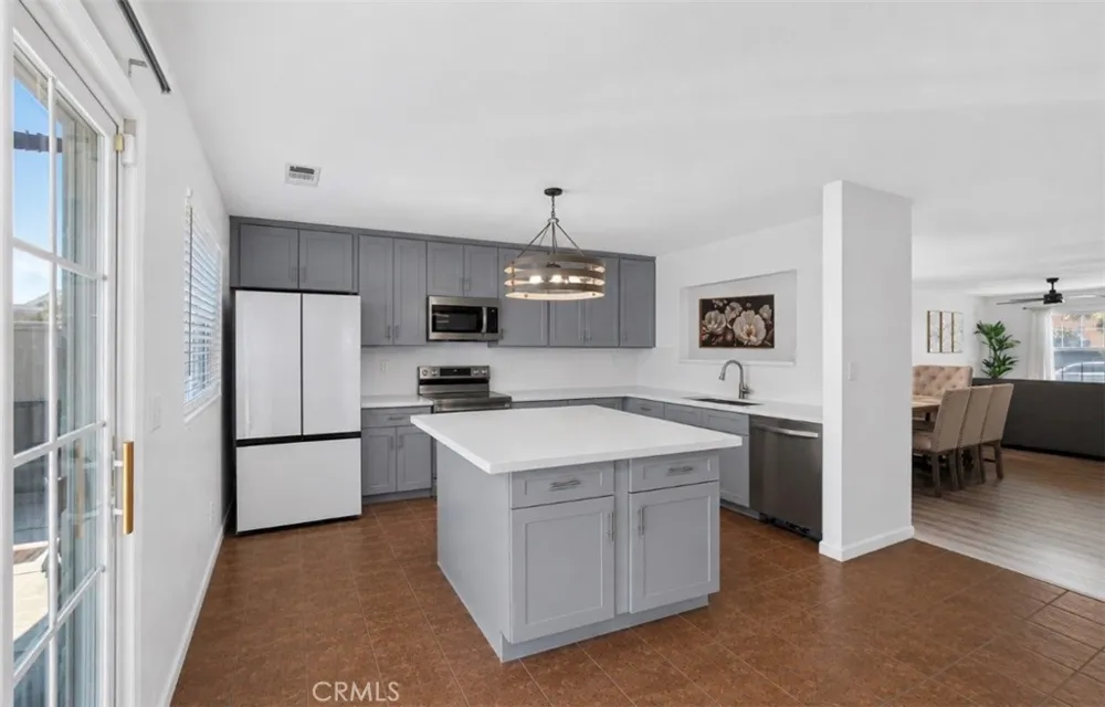 3063 Bodie Merced, CA 95341
