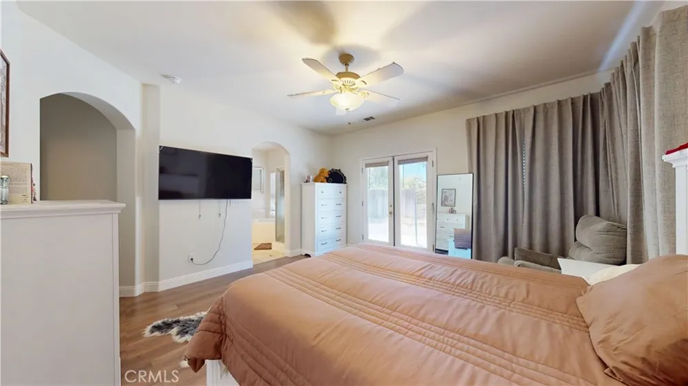 1801 Tully Hughson, CA 95326