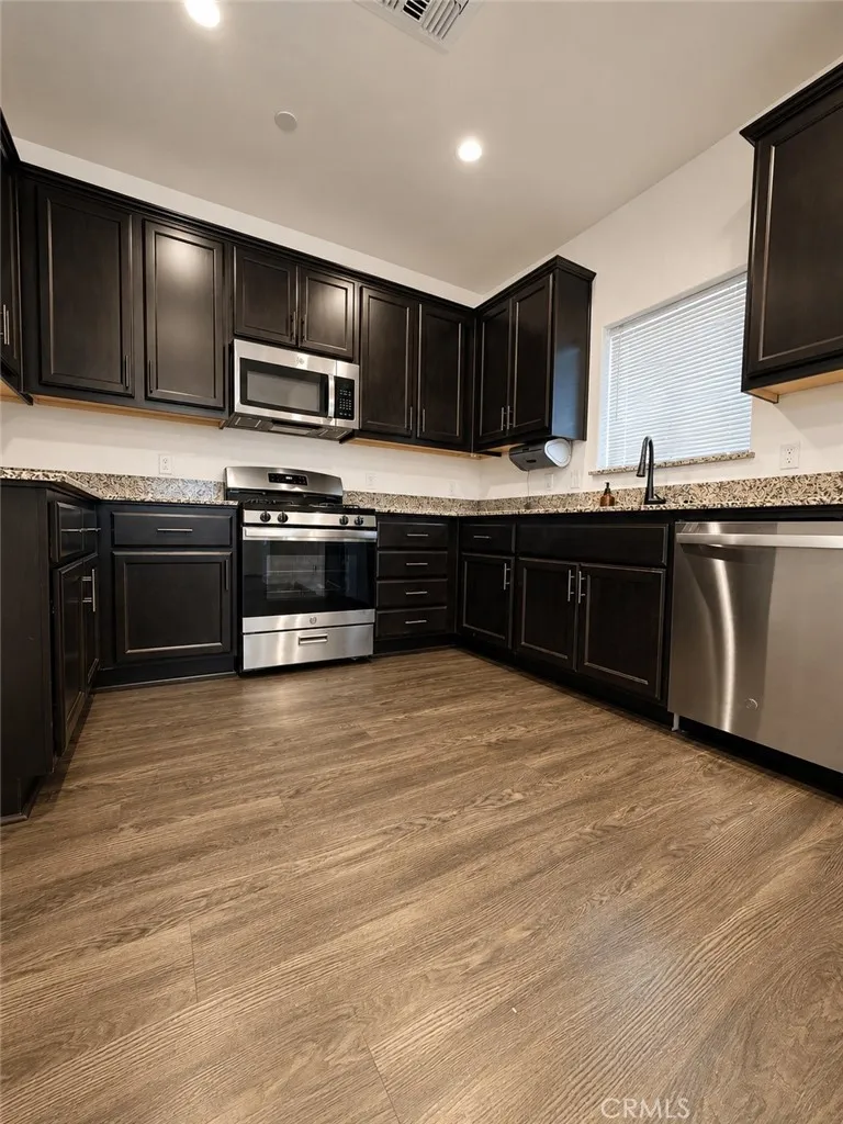 5082 Palisade Merced, CA 95348