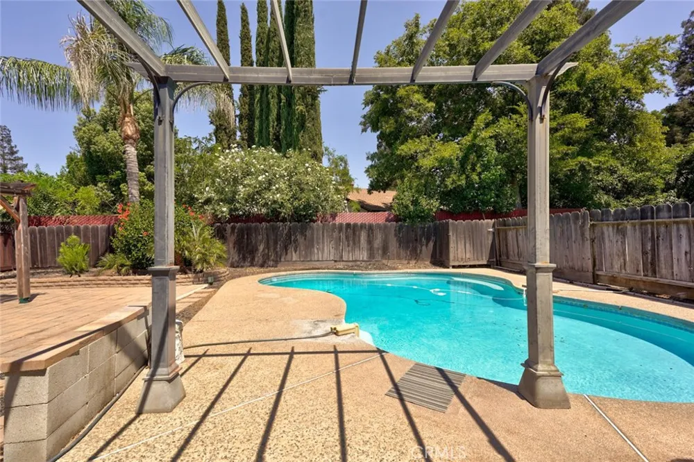 1111 E Donna Drive Merced, CA 95340