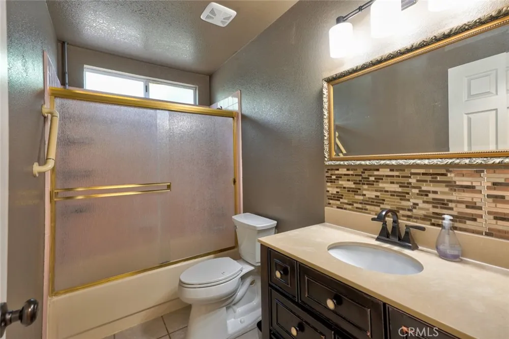1111 E Donna Drive Merced, CA 95340