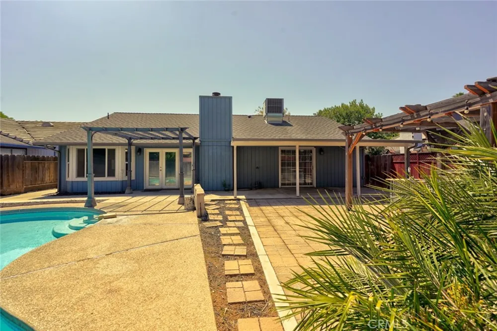 1111 E Donna Drive Merced, CA 95340