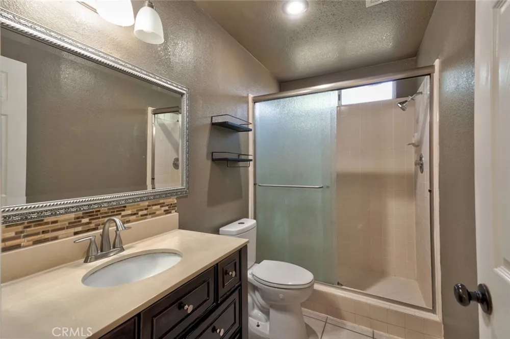 1111 E Donna Drive Merced, CA 95340