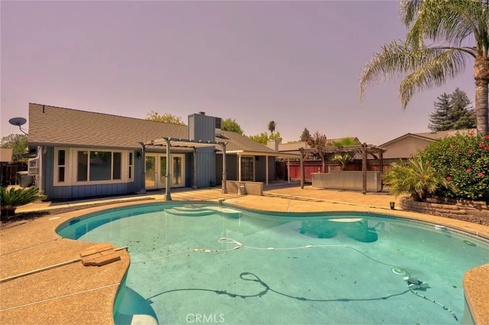 1111 E Donna Drive Merced, CA 95340
