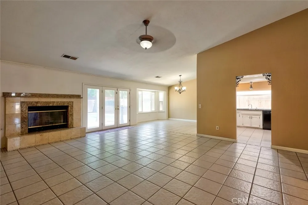 1111 E Donna Drive Merced, CA 95340