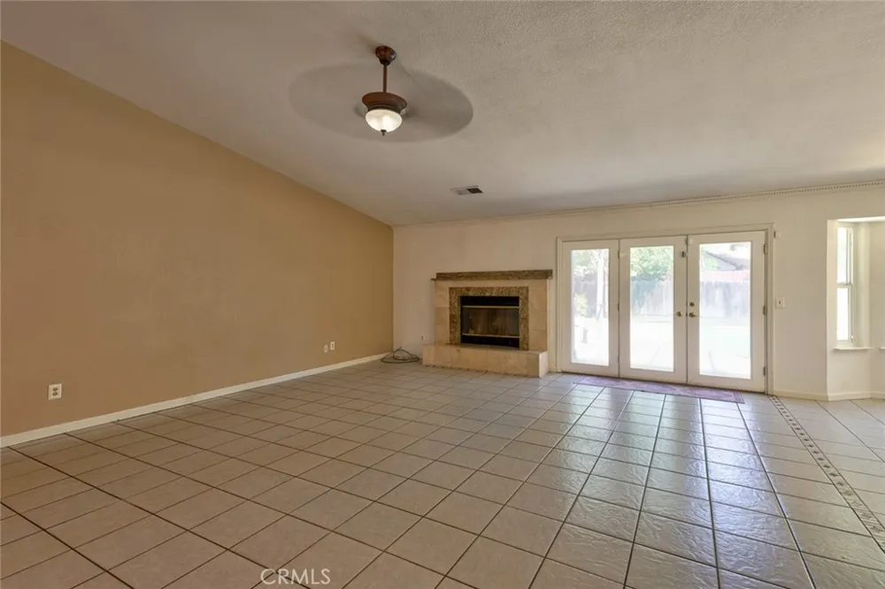 1111 E Donna Drive Merced, CA 95340
