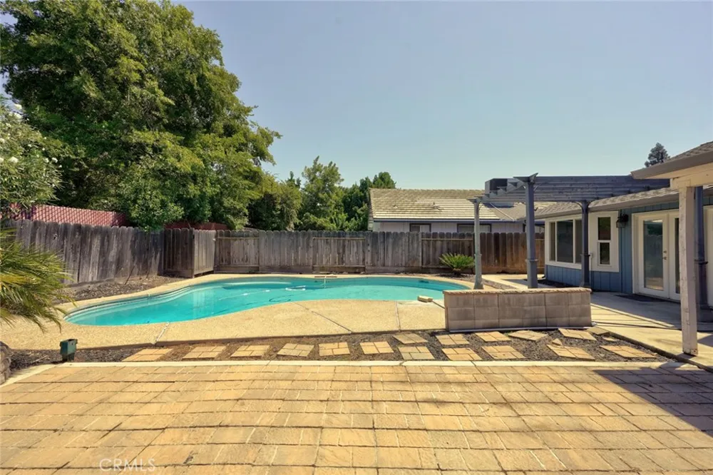 1111 E Donna Drive Merced, CA 95340