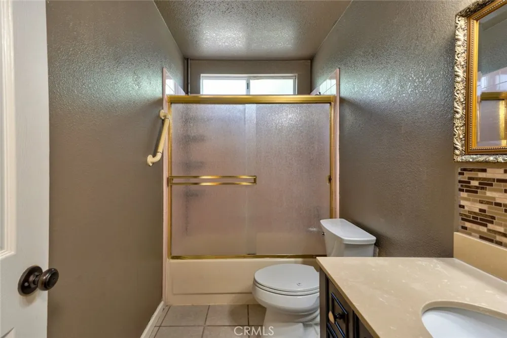 1111 E Donna Drive Merced, CA 95340