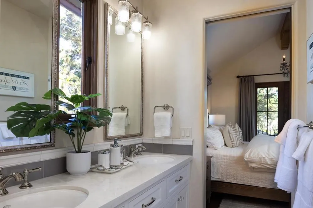 26378 Isabella Avenue Carmel, CA 93923