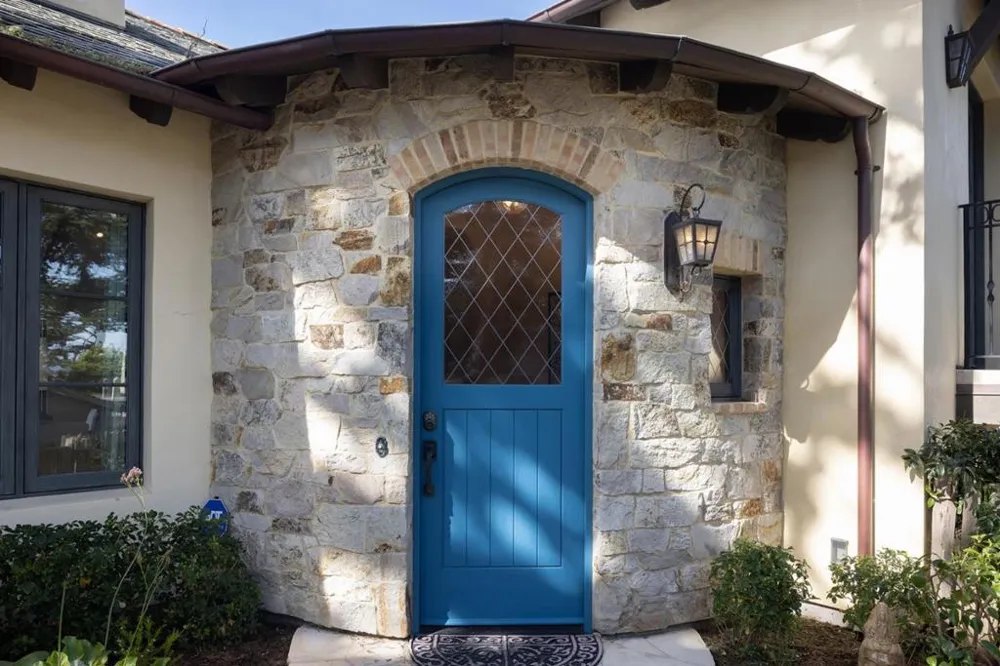 26378 Isabella Avenue Carmel, CA 93923