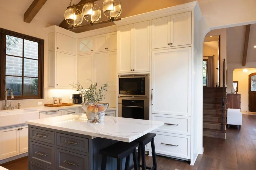 26378 Isabella Avenue Carmel, CA 93923