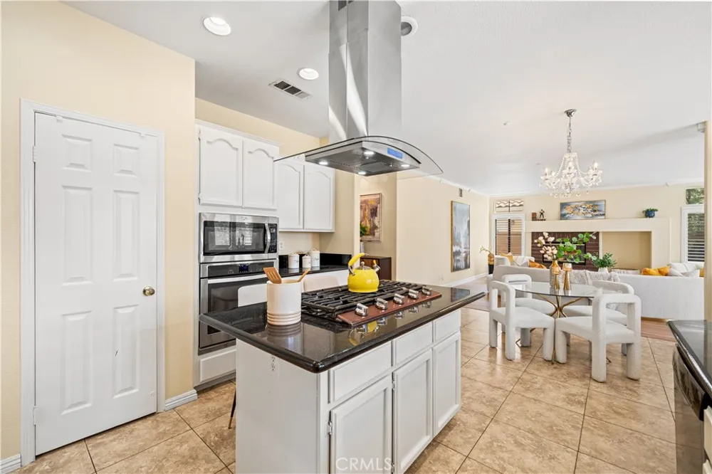 11259 Oak Brook Court Rancho Cucamonga, CA 91737