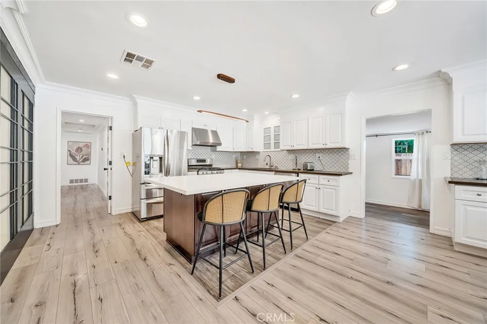 5132 Rosemead Blvd San Gabriel, CA 91776