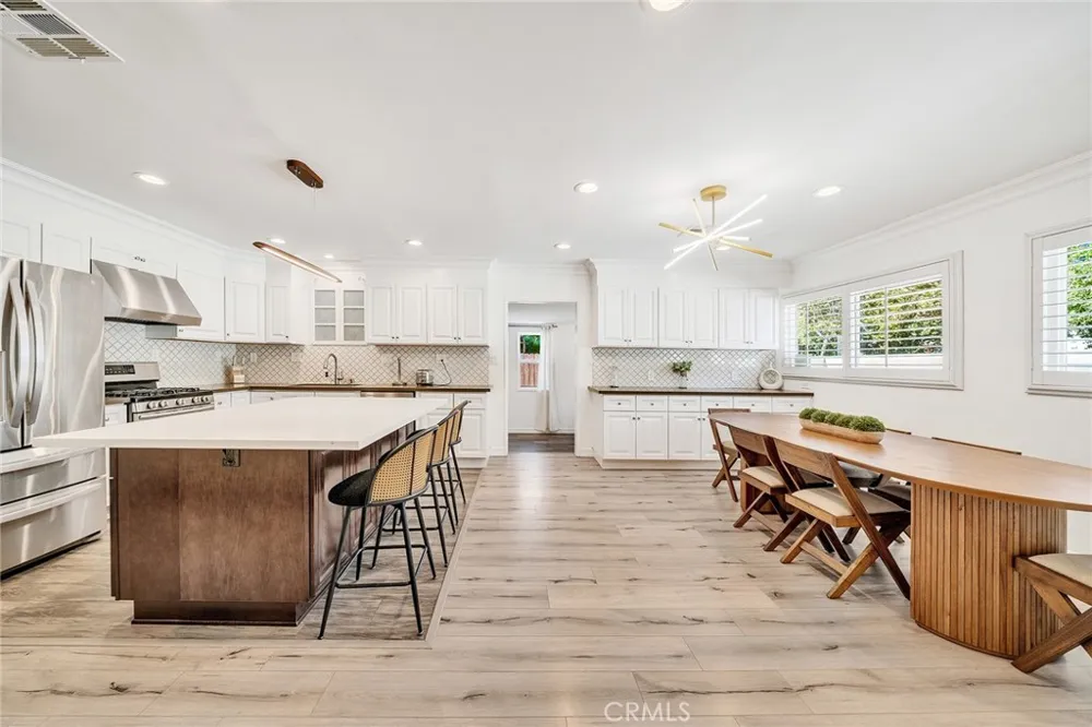5132 Rosemead Blvd San Gabriel, CA 91776