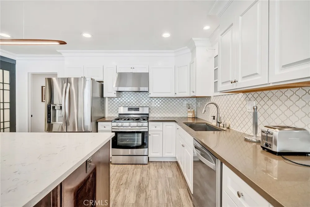 5132 Rosemead Blvd San Gabriel, CA 91776
