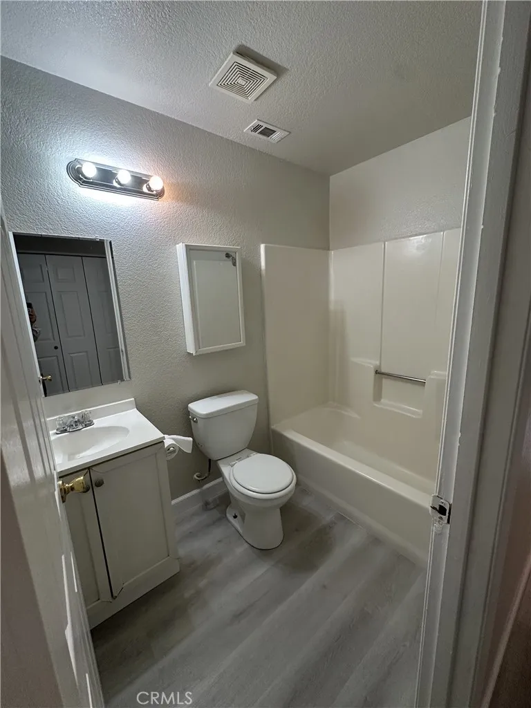 20232 Pawhuska #A Apple Valley, CA 92307