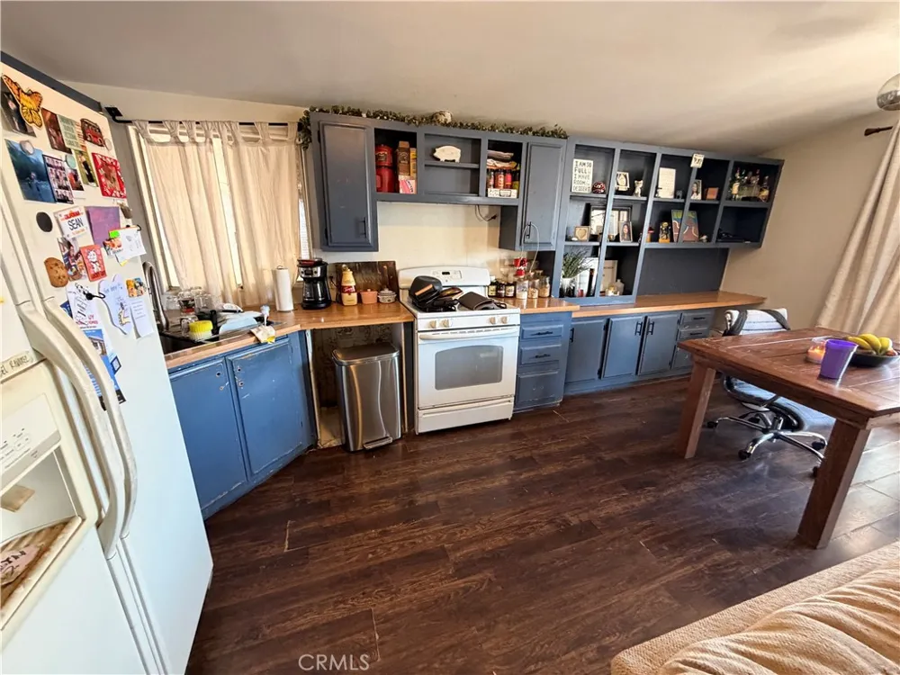350 E San Jacinto Avenue #56 Perris, CA 92571