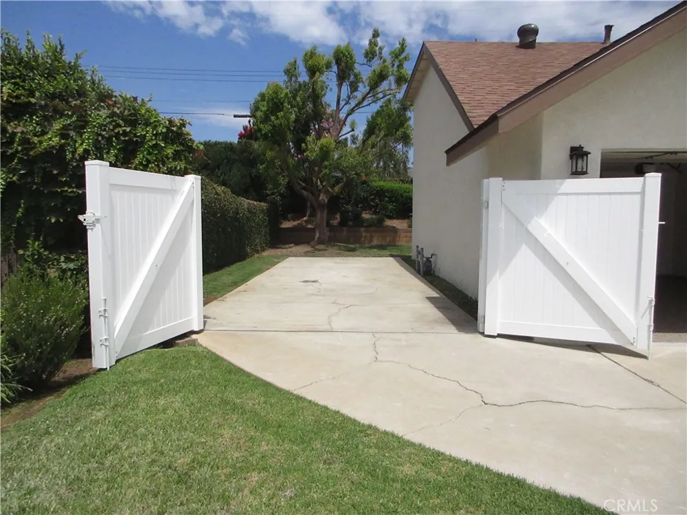 553 E Bellgrove Street San Dimas, CA 91773