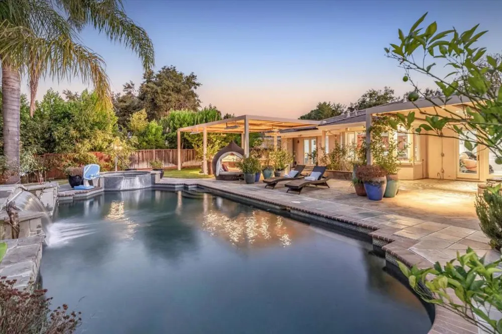 18625 SAGE COURT Saratoga, CA 95070