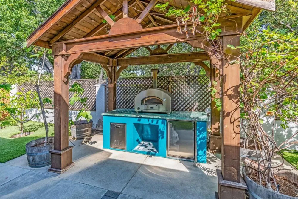 18625 SAGE COURT Saratoga, CA 95070