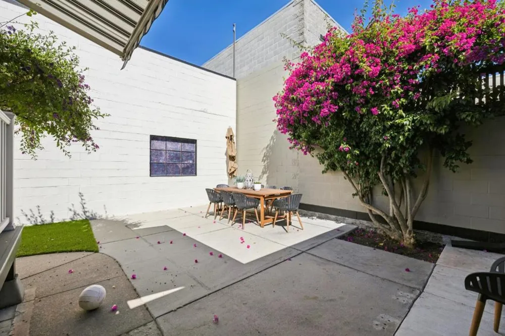 917 Howard Avenue Burlingame, CA 94010