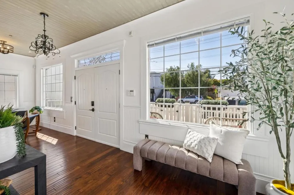 917 Howard Avenue Burlingame, CA 94010