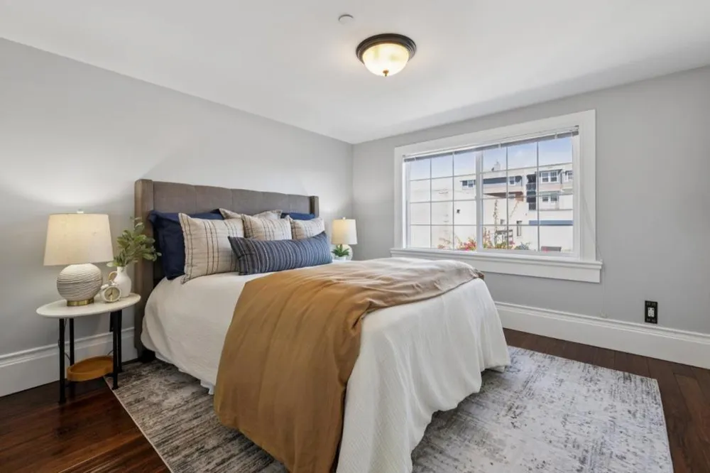 917 Howard Avenue Burlingame, CA 94010